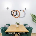 Deluxe & Cozy Central Located Joseph Boulevard Apartment